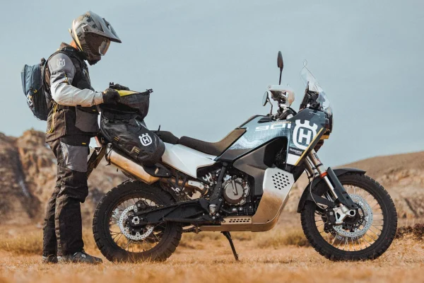 LEAD-2023-husqvarna-norden-901-expedition